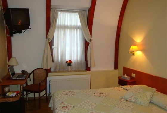 large-double-room