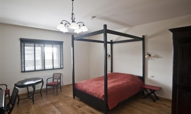 thecolonialbedroom